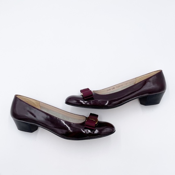 Vintage Salvatore Ferragamo Boutique Purple Patent Leather Vara Bow Pump 9.5 AAA - Picture 11 of 12